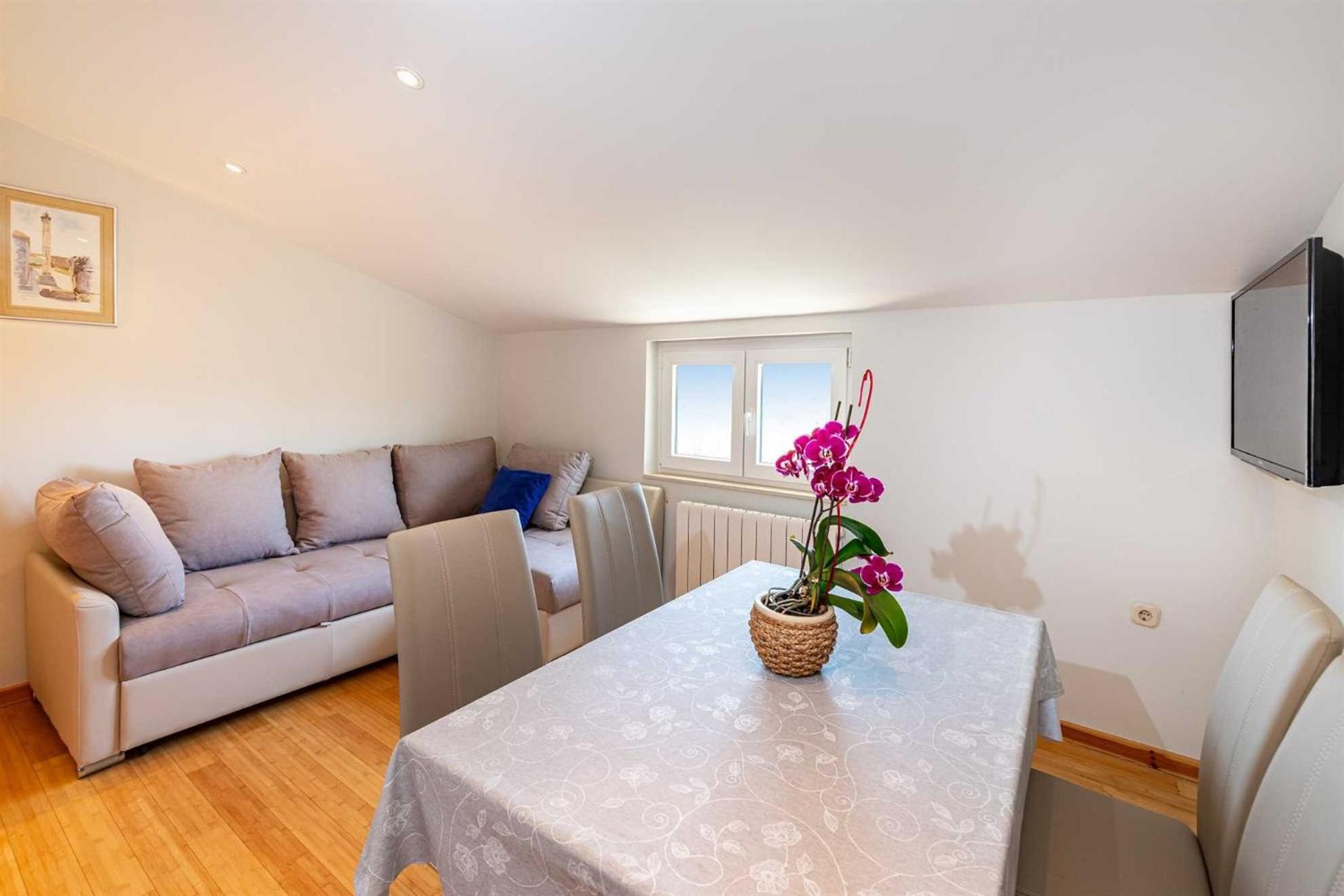 פריבלאקה Apartment House Simoni With Pool, Zadar County מראה חיצוני תמונה