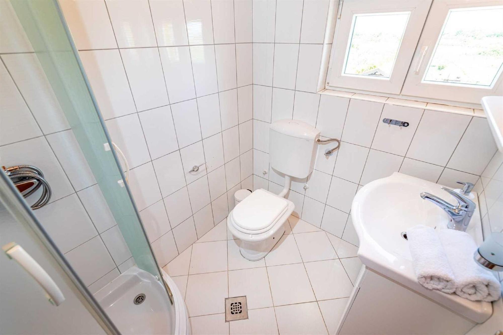 פריבלאקה Apartment House Simoni With Pool, Zadar County מראה חיצוני תמונה