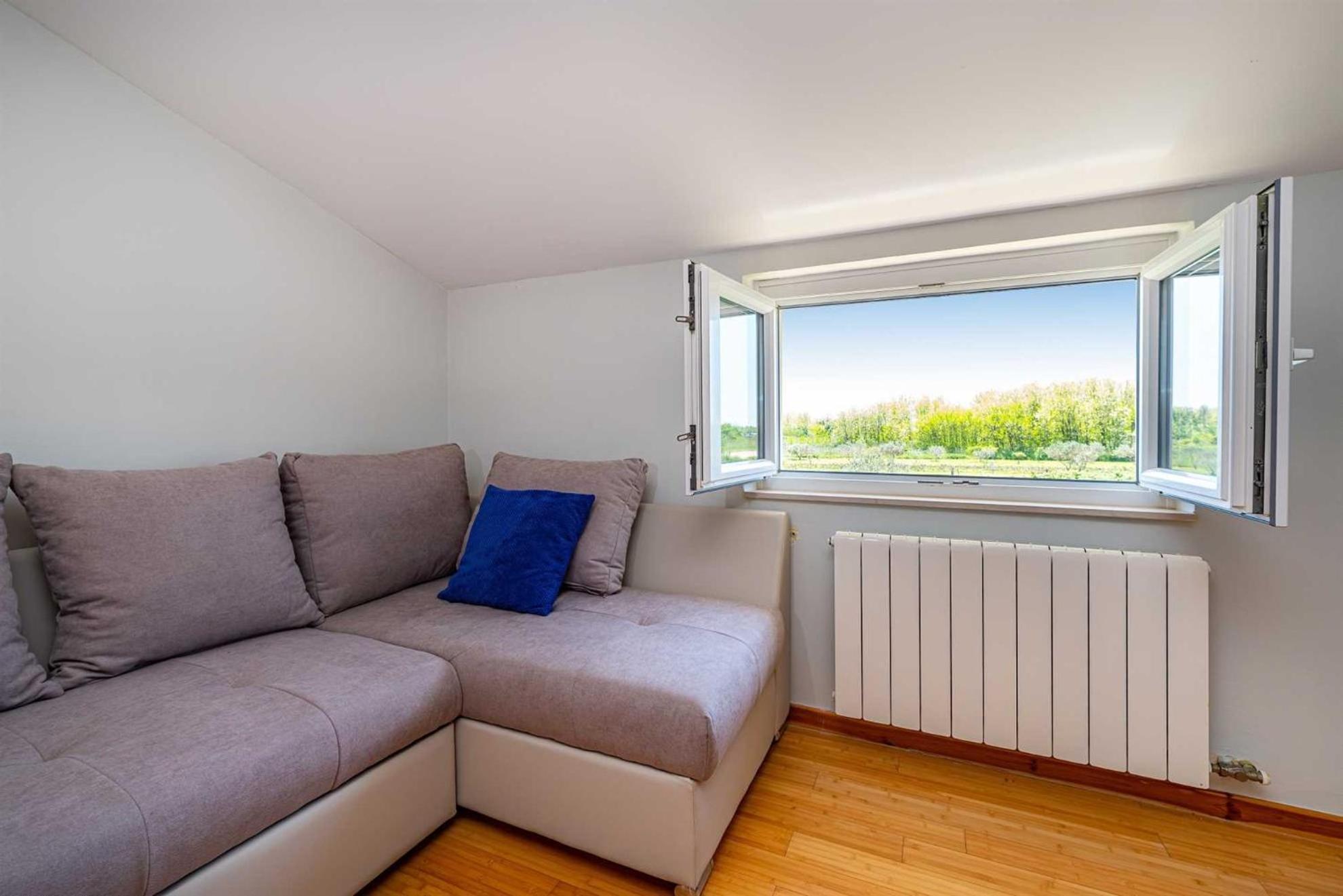 פריבלאקה Apartment House Simoni With Pool, Zadar County מראה חיצוני תמונה