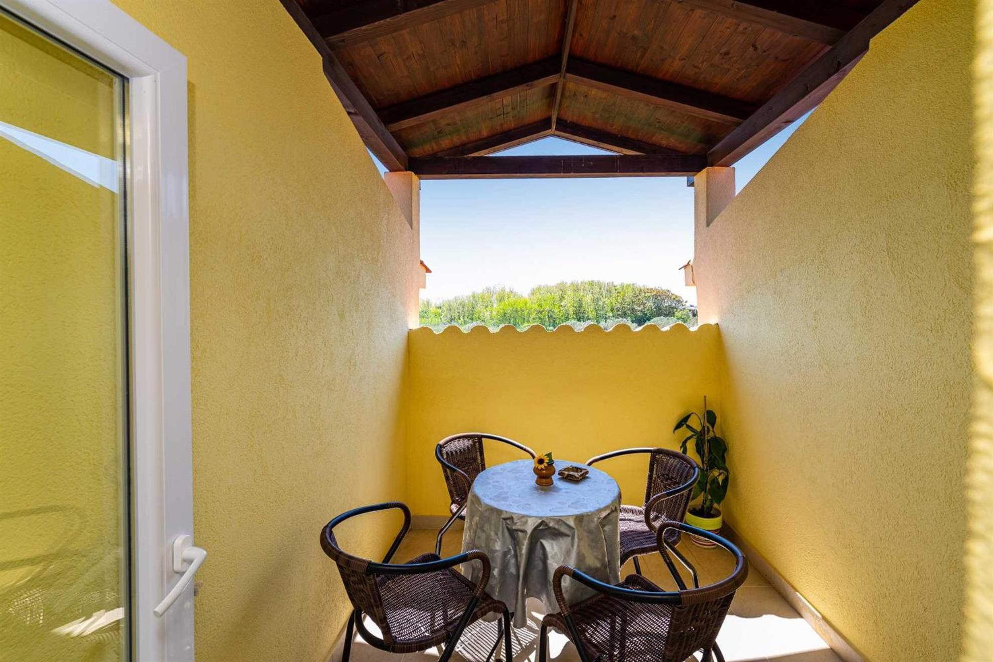 פריבלאקה Apartment House Simoni With Pool, Zadar County מראה חיצוני תמונה