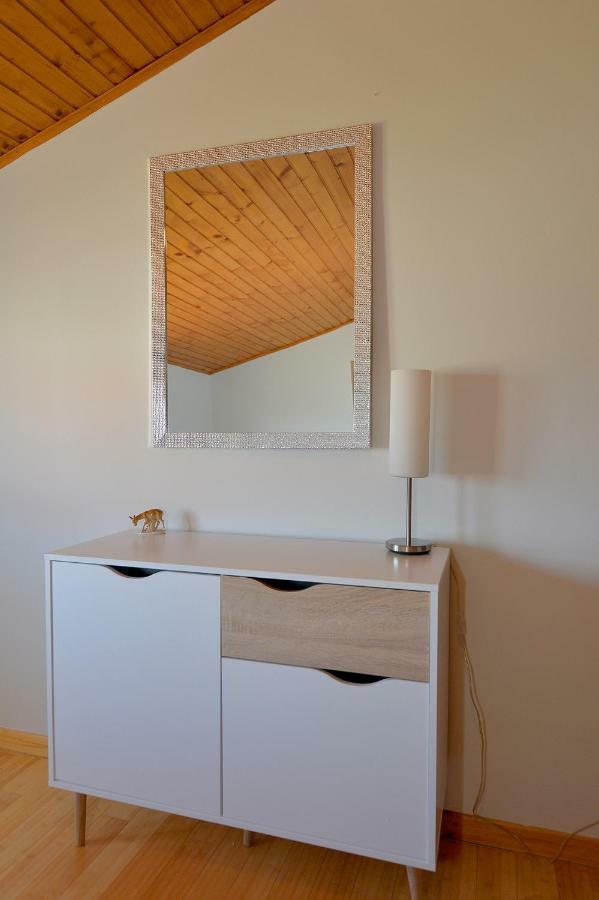 פריבלאקה Apartment House Simoni With Pool, Zadar County מראה חיצוני תמונה