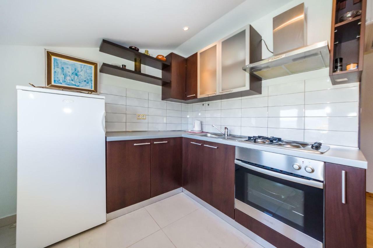 פריבלאקה Apartment House Simoni With Pool, Zadar County מראה חיצוני תמונה